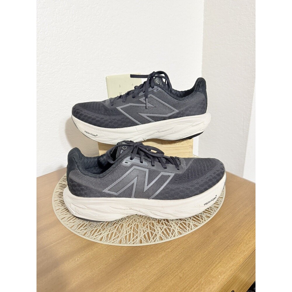 New Balance Fresh Foam 1080V14 W1080B14 Black Beige Women’s 11 / Men’s Size 9.5 - Picture 3 of 9